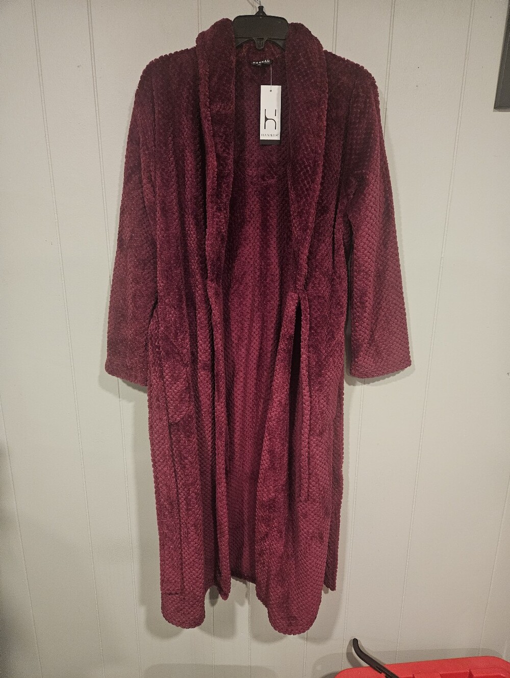 Hannah Bathrobe Small Robe Deep Red Plush Thick Textured Inside Ties & Belt NWT